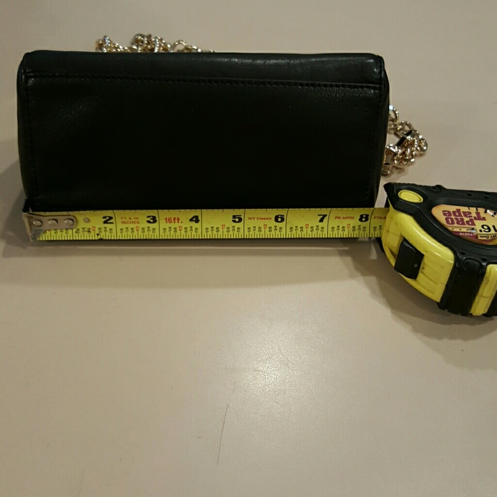 Juicy Couture Leather Shoulder Bag - Picture 6 of 8